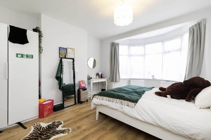 Semi-detached house Dollis Hill Lane, Dollis Hill